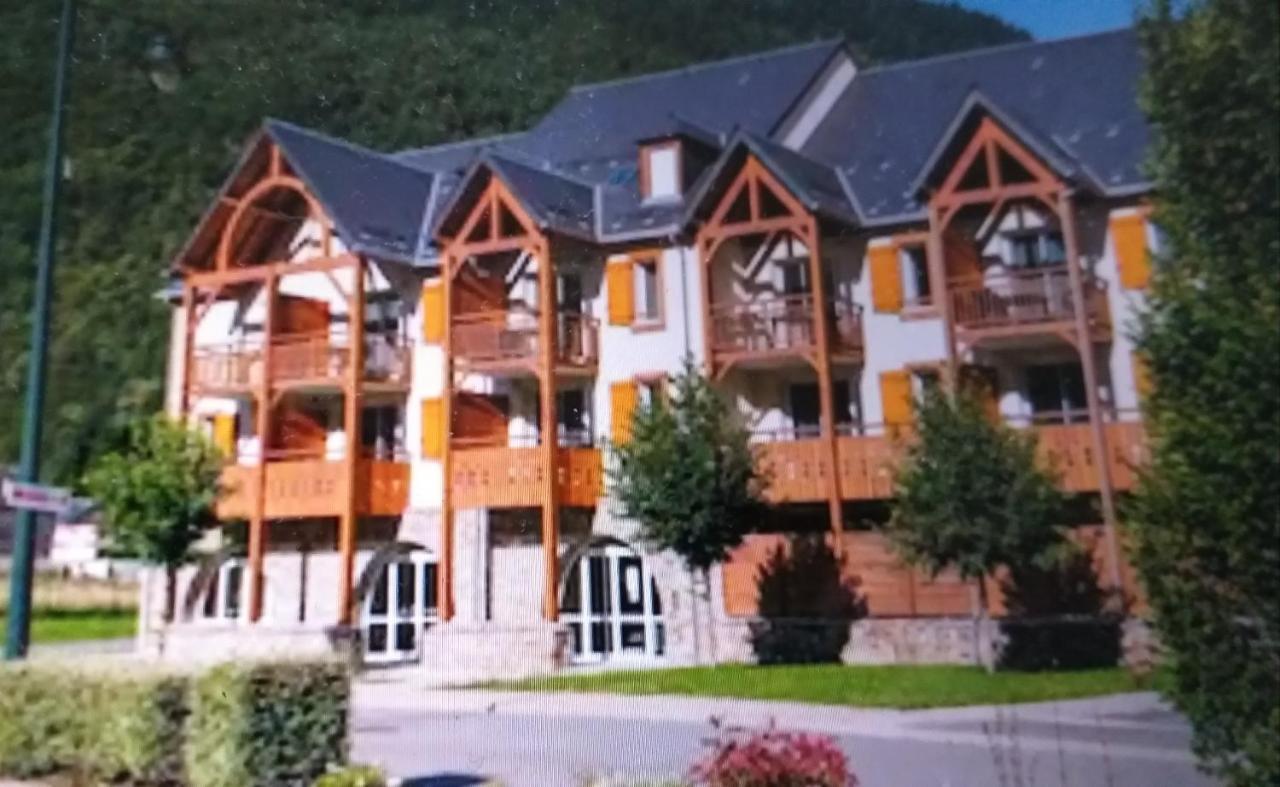 Le Belvedere Saint-Mamet Bagian luar foto